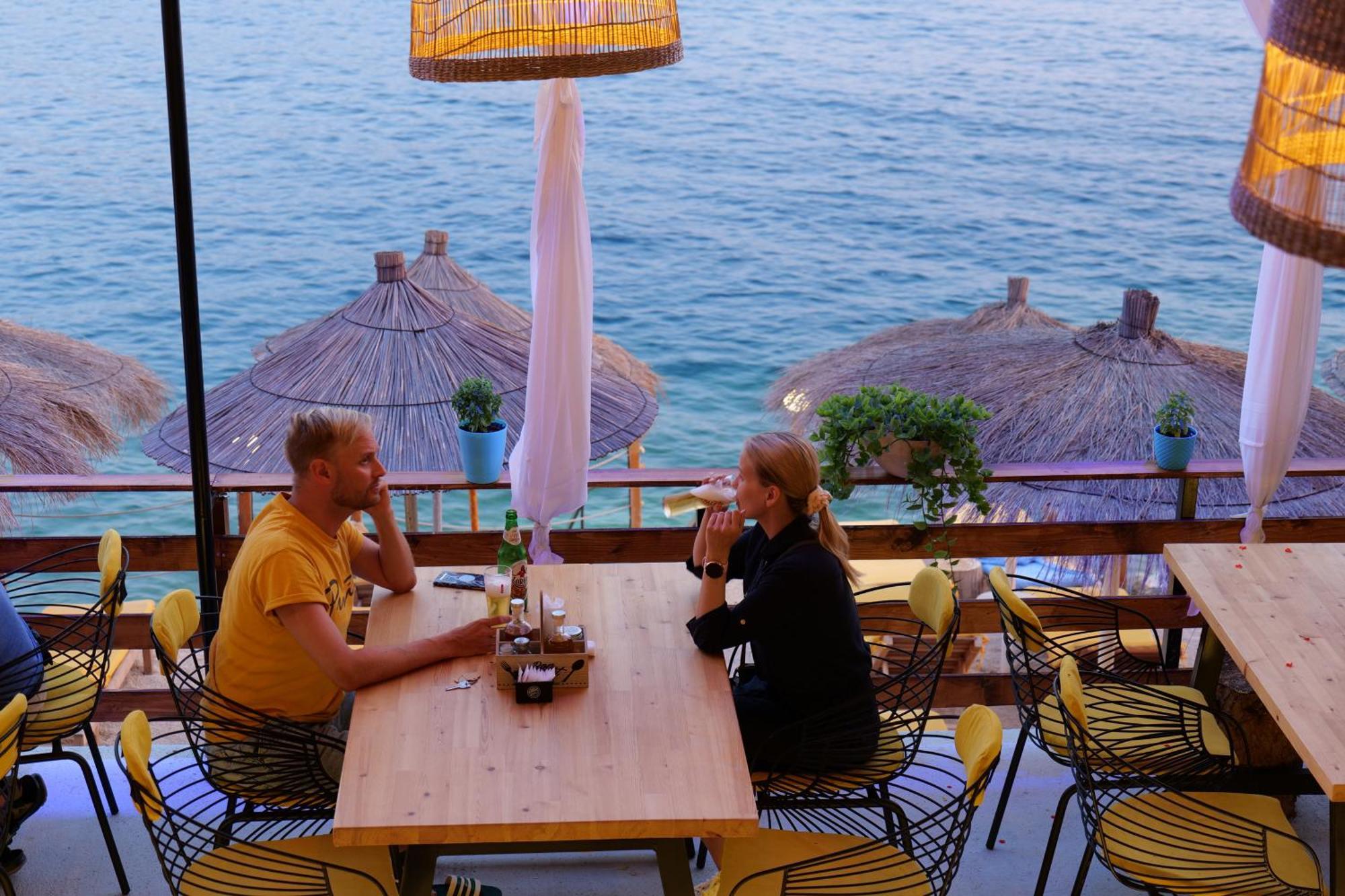 Nili Deluxe Hotel Sarande Exterior photo
